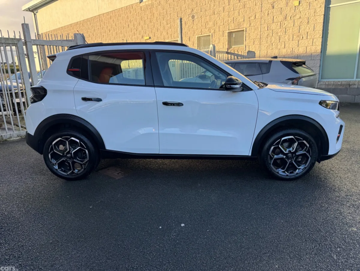 Citroen C3 Hatchback, Petrol, 2025, White