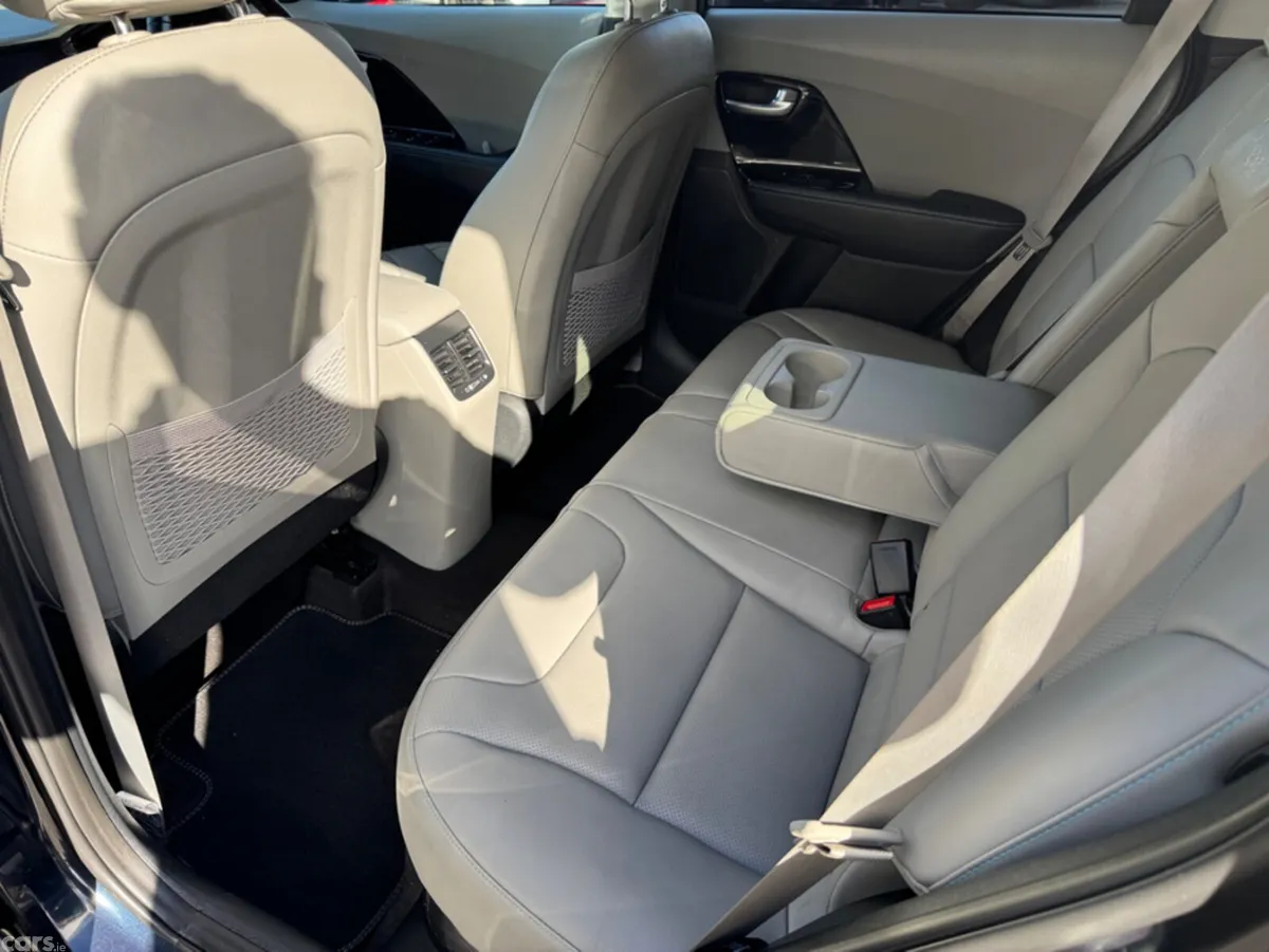 Kia Niro Hatchback, Petrol Plug-in Hybrid, 2021, Blue