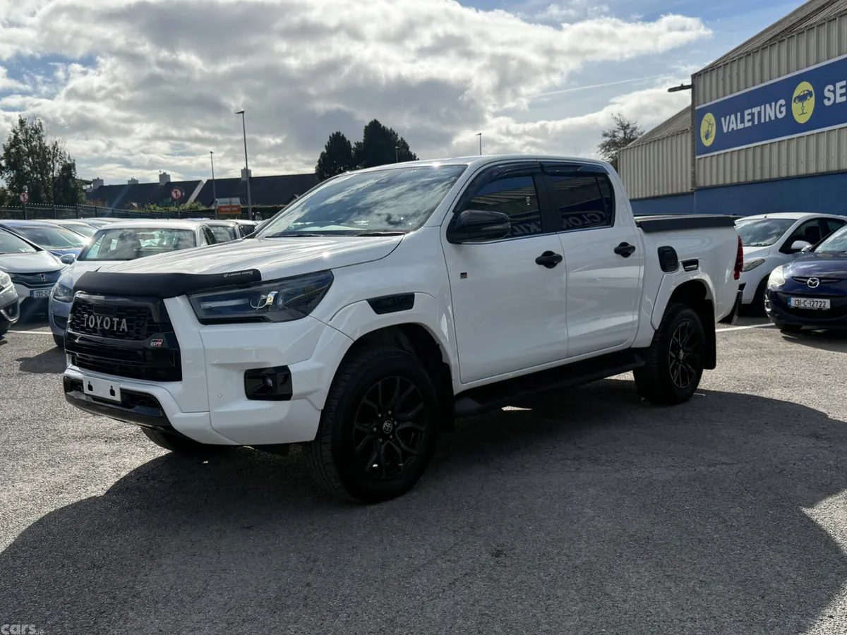 Toyota Hilux Pick Up, Diesel, 2023, White