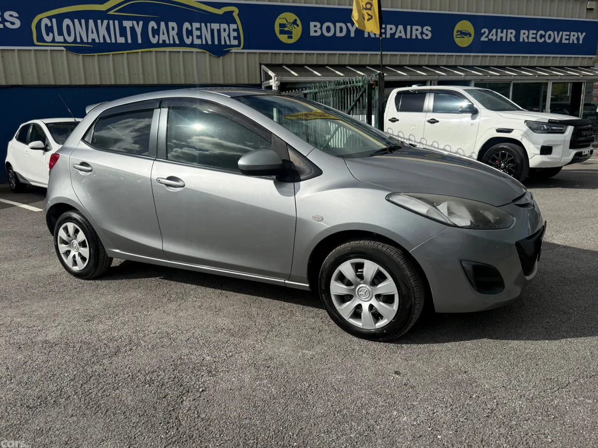 Mazda Demio Hatchback, Petrol, 2013, Silver
