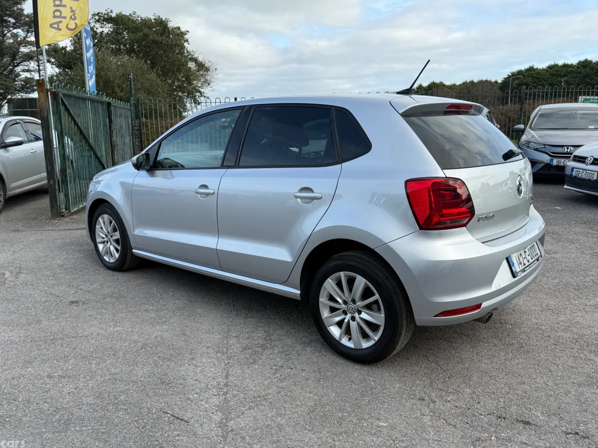 Volkswagen Polo Hatchback, Petrol, 2014, Silver