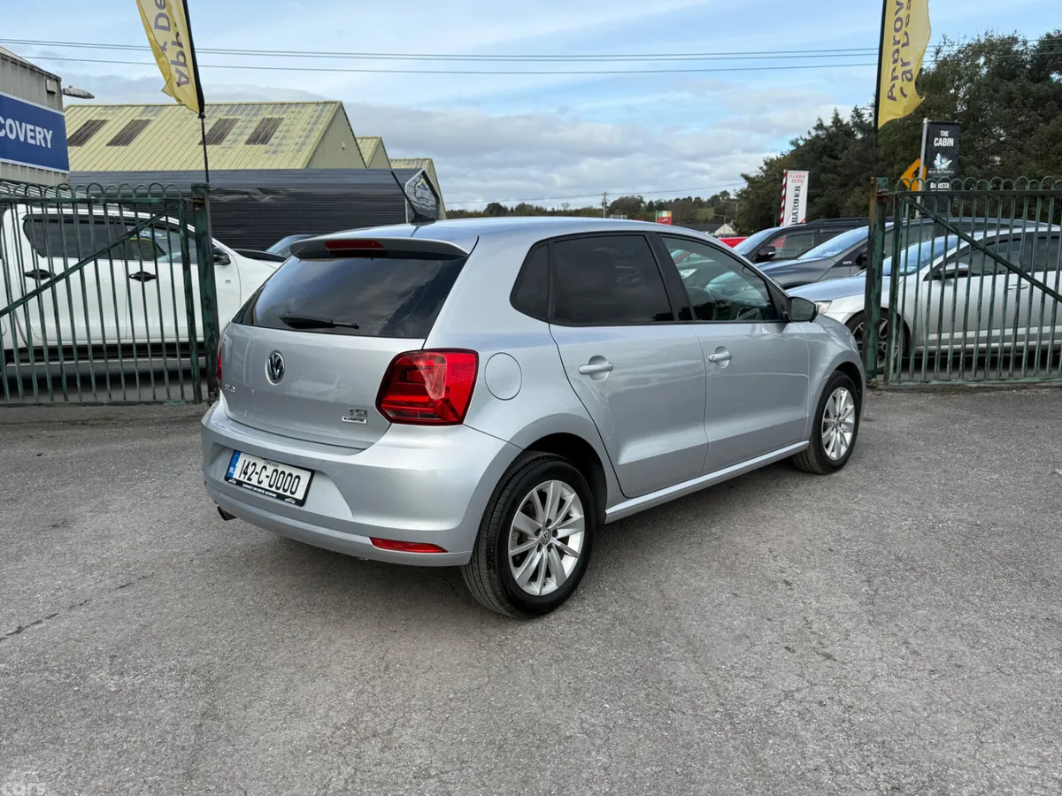 Volkswagen Polo Hatchback, Petrol, 2014, Silver