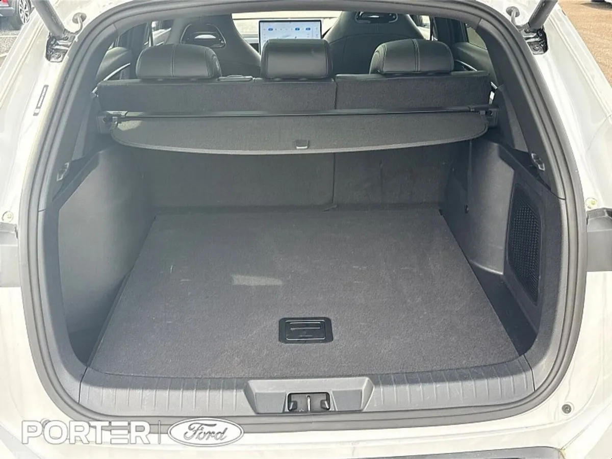 BYD SEAL U SUV, Petrol Hybrid, 2025, White