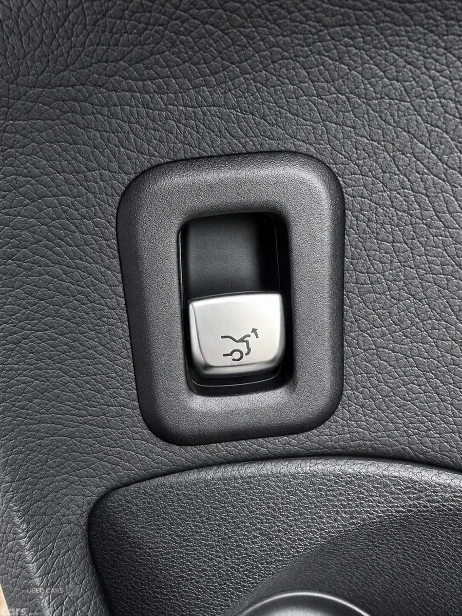 Mercedes-Benz C-Class , Petrol, 2015, Black