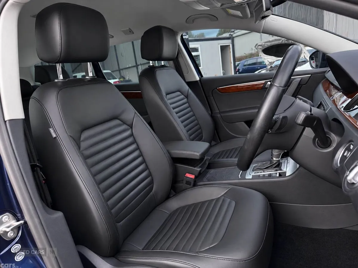 Volkswagen Passat , Petrol, 2014, Blue