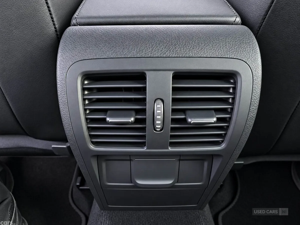 Volkswagen Passat , Petrol, 2014, Blue