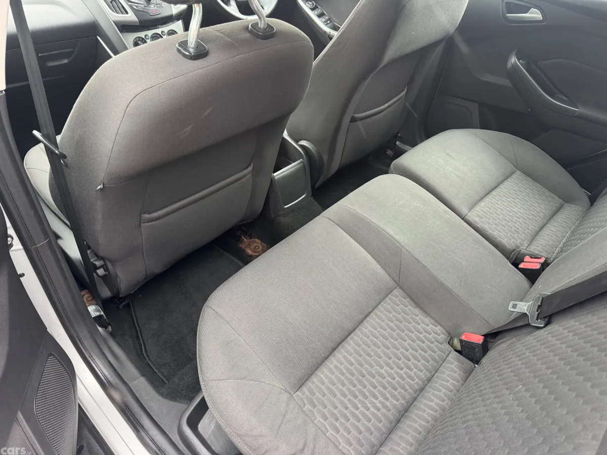 Ford Focus Hatchback, Diesel, 2015, Silver