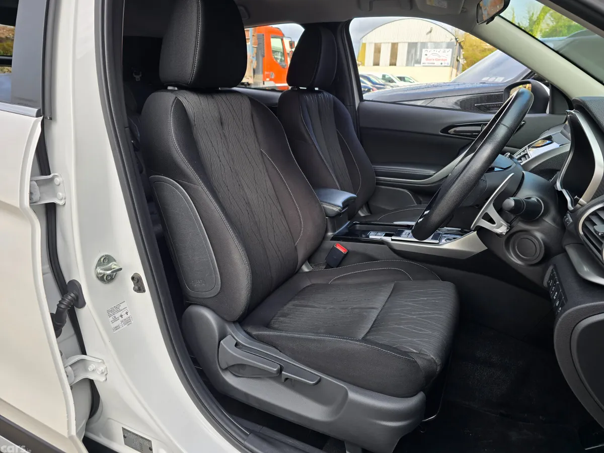 Mitsubishi Eclipse Cross SUV, Petrol, 2018, White