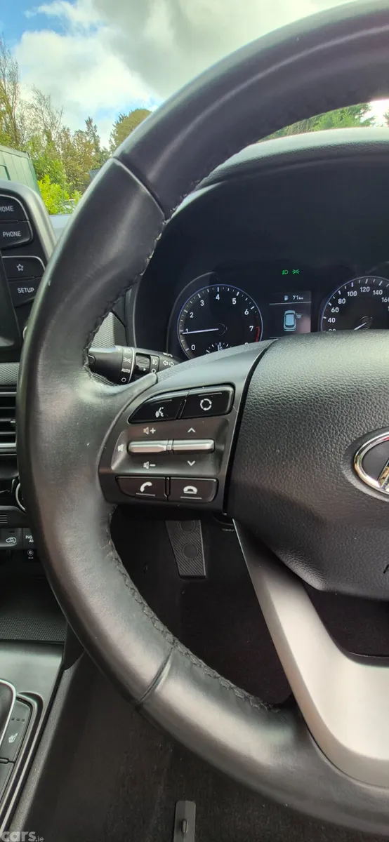 Hyundai KONA MPV, Petrol, 2020, Orange