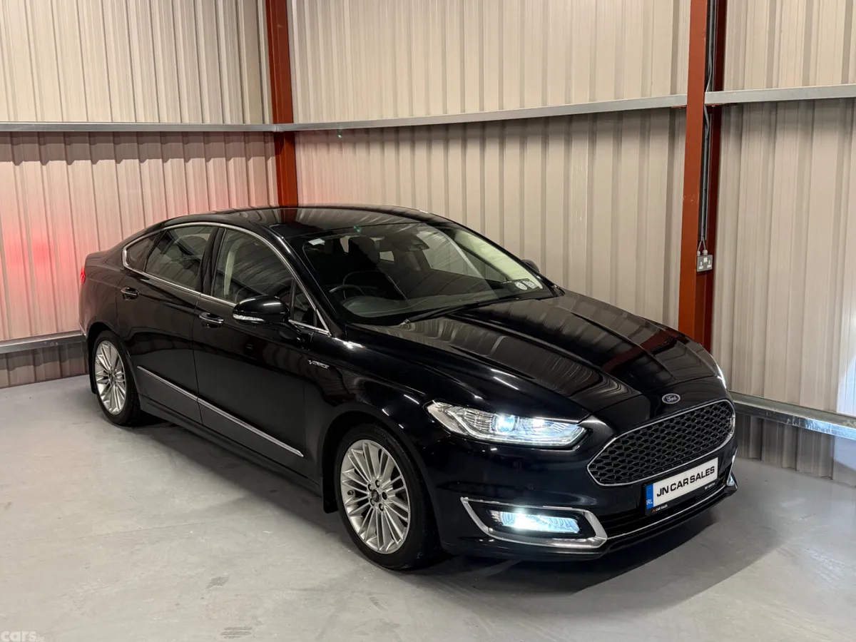 Ford Mondeo Saloon, Diesel, 2016, Black