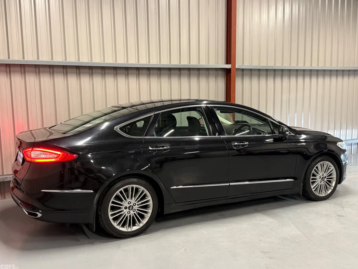 Ford Mondeo Saloon, Diesel, 2016, Black