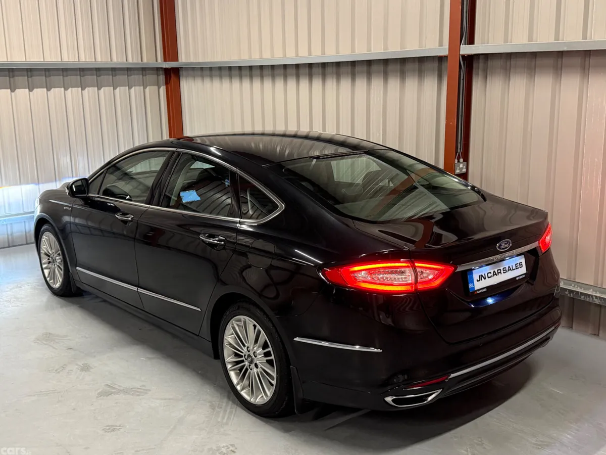 Ford Mondeo Saloon, Diesel, 2016, Black