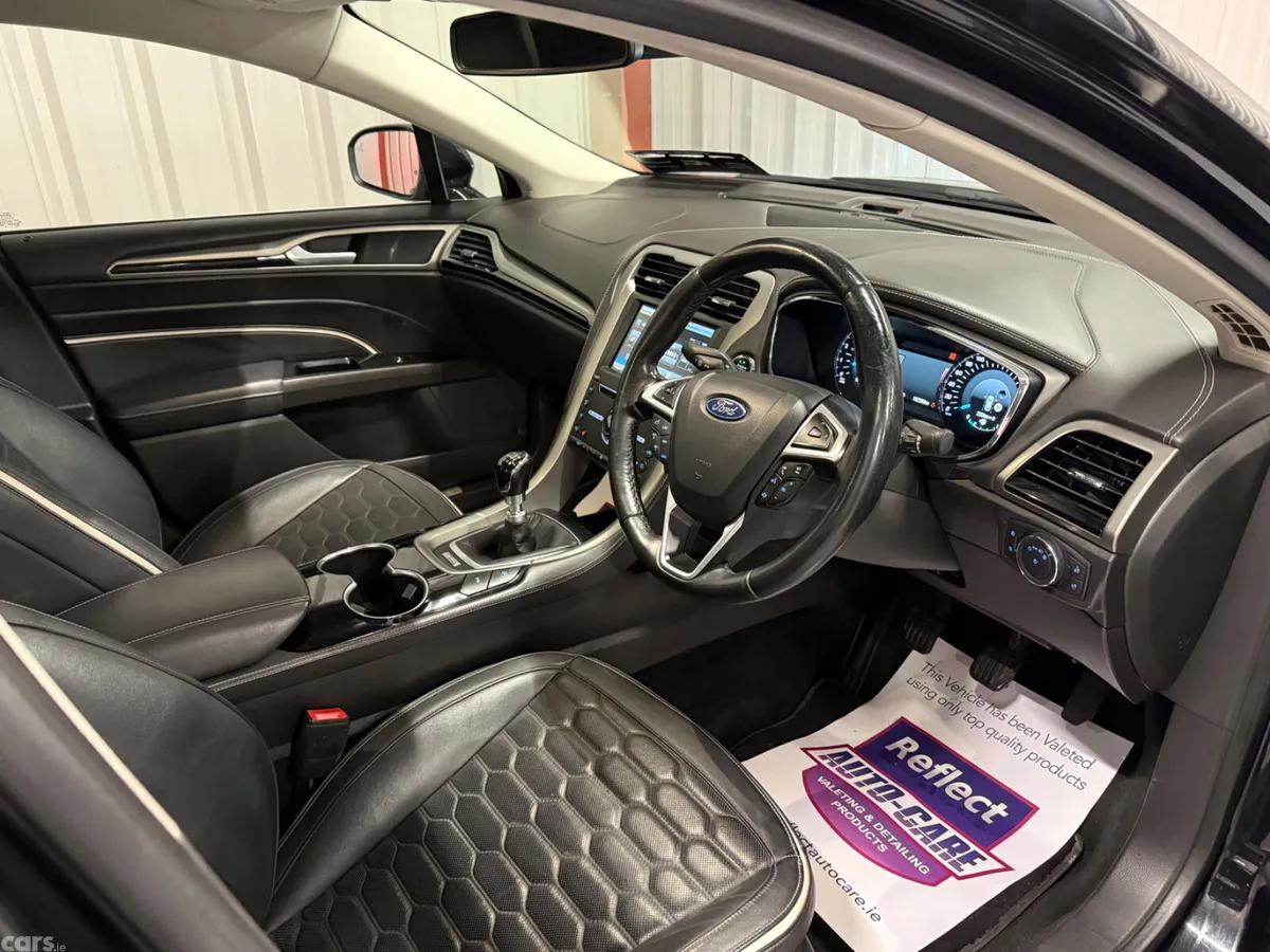 Ford Mondeo Saloon, Diesel, 2016, Black