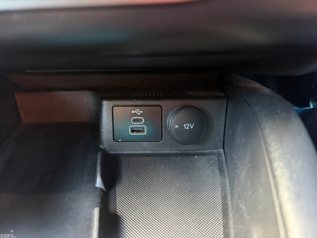Ford Focus Hatchback, Petrol Hybrid, 2023, Red