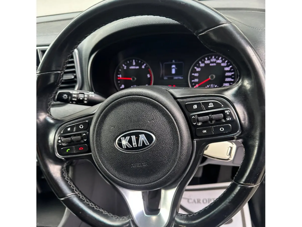 Kia Sportage MPV, Diesel, 2017, White