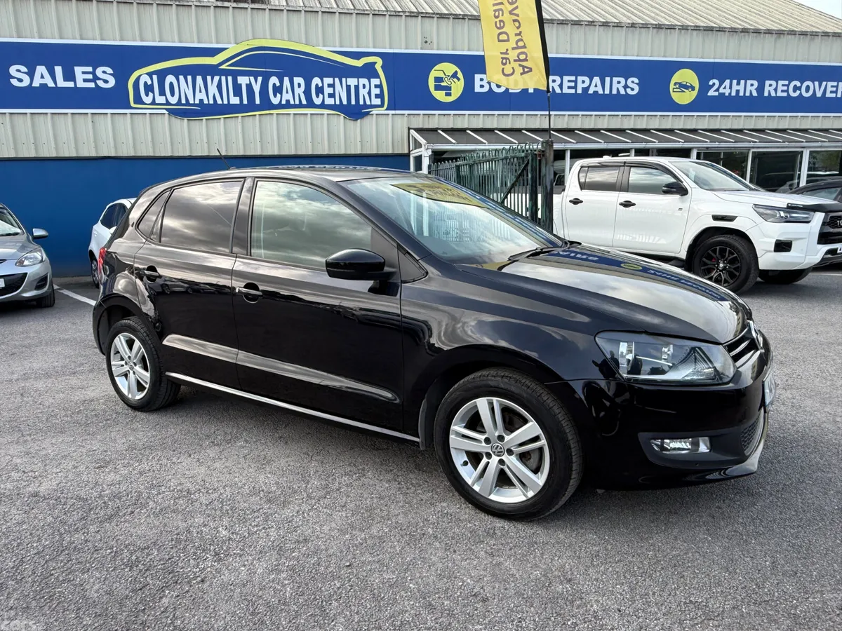 Volkswagen Polo Hatchback, Petrol, 2014, Black