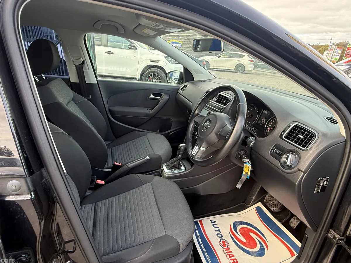 Volkswagen Polo Hatchback, Petrol, 2014, Black
