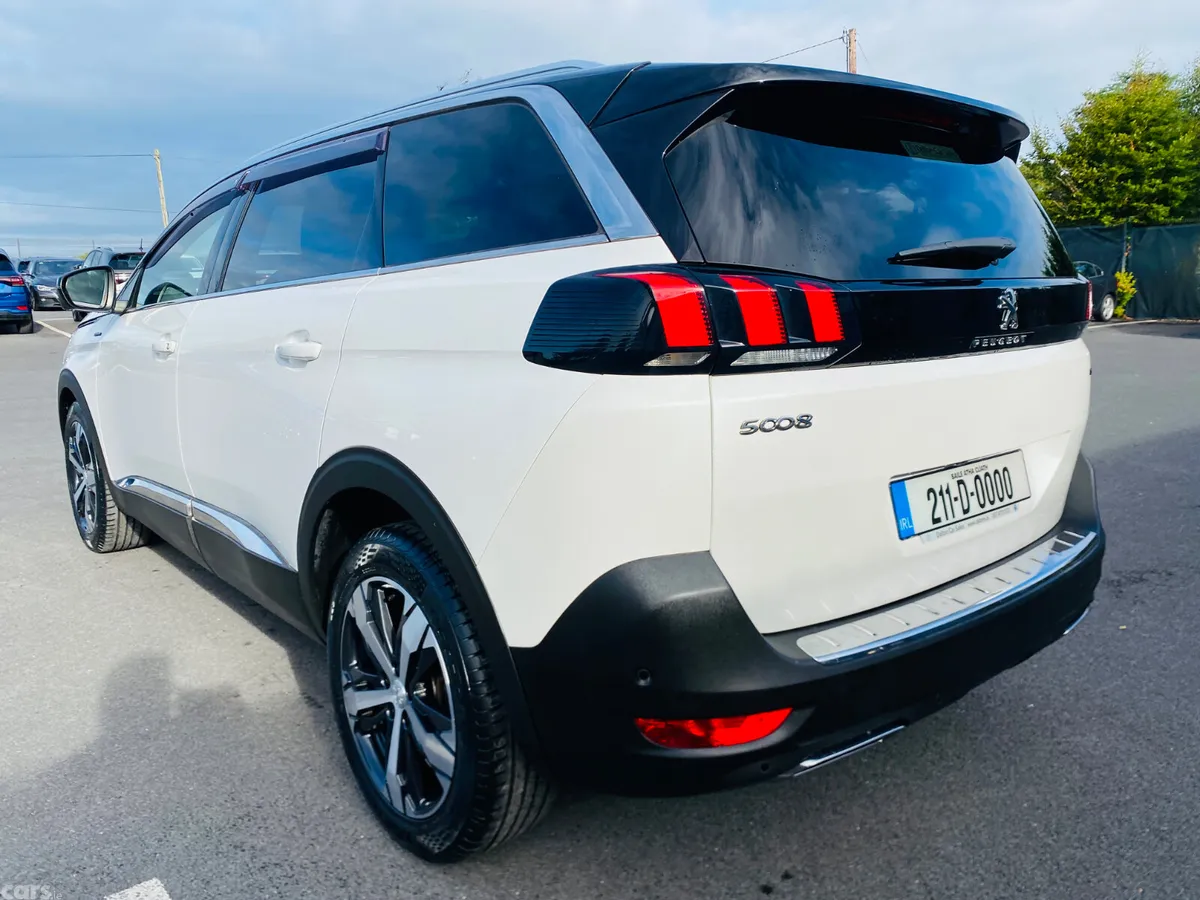 Peugeot 5008 MPV, Diesel, 2021, White