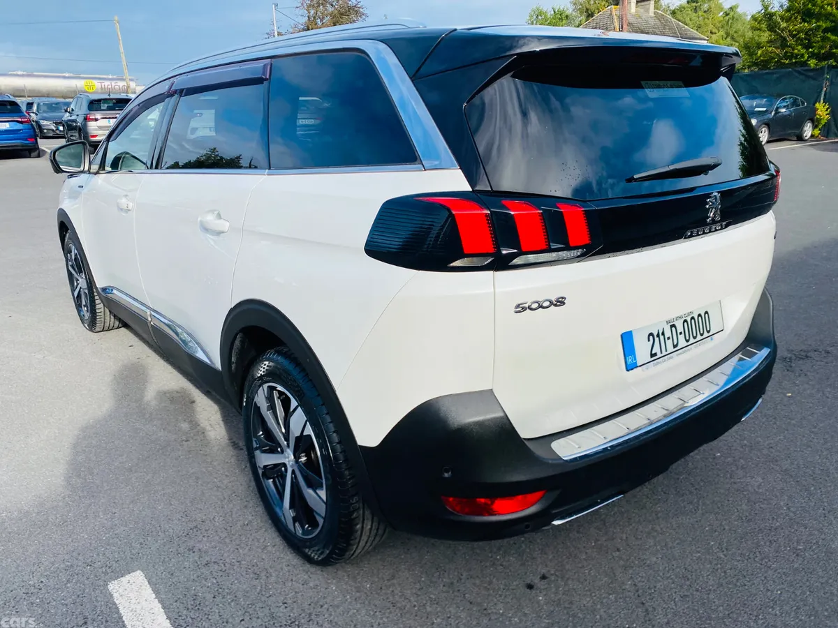 Peugeot 5008 MPV, Diesel, 2021, White