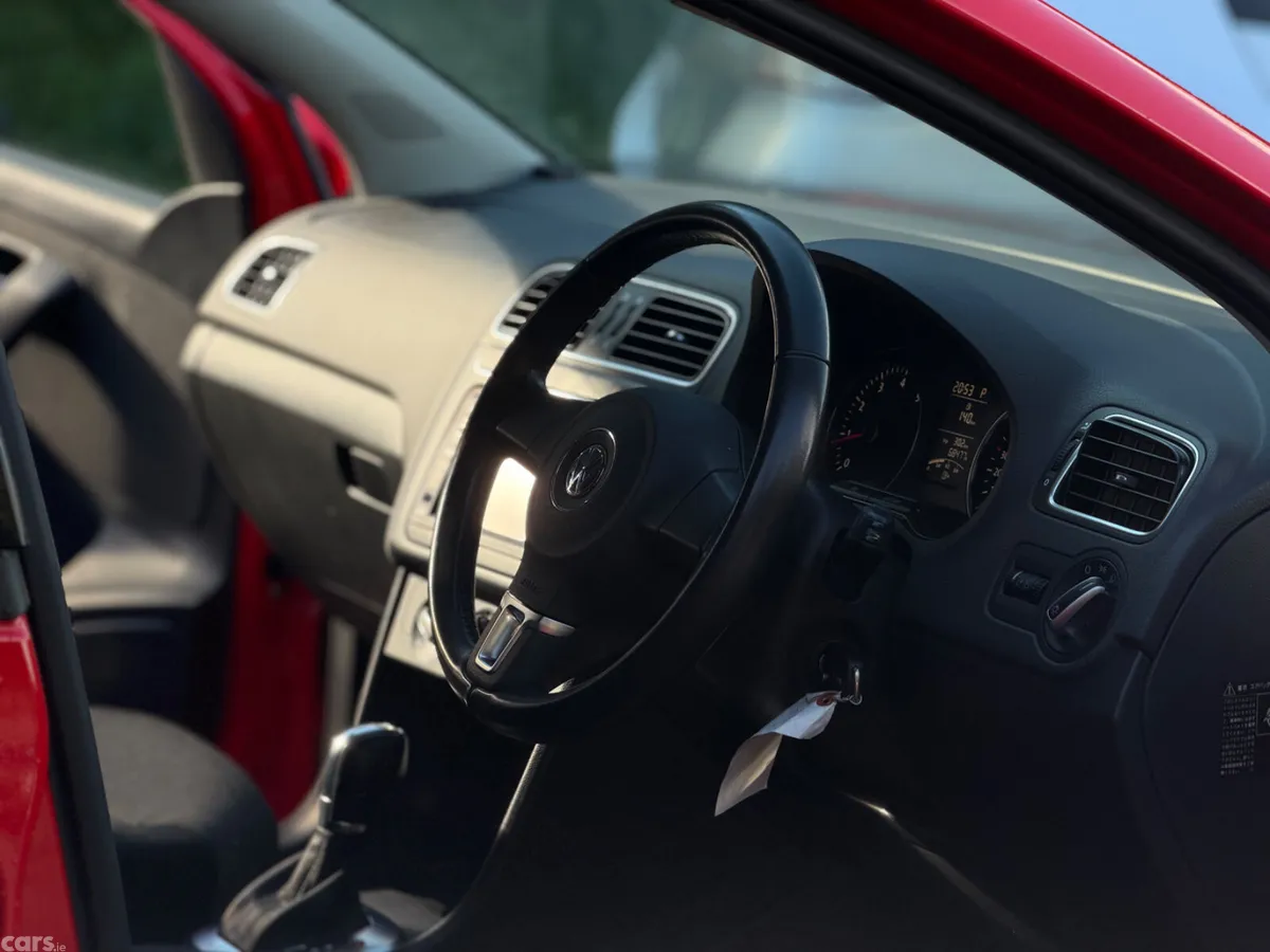 Volkswagen Polo Hatchback, Petrol, 2013, Red