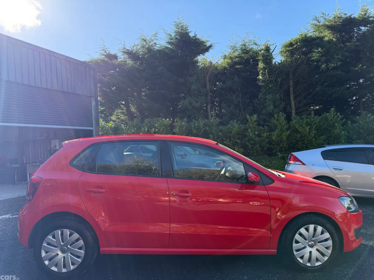 Volkswagen Polo Hatchback, Petrol, 2013, Red