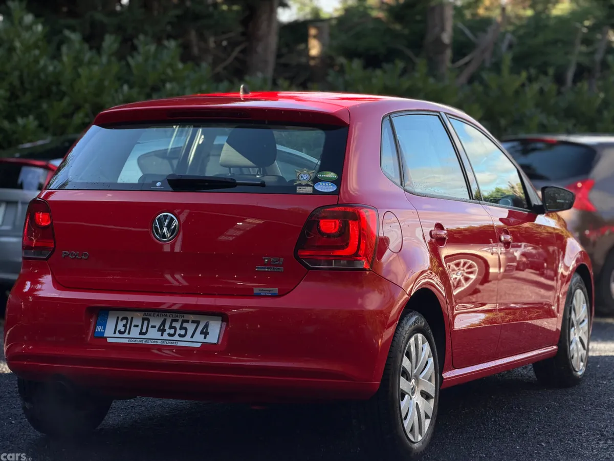 Volkswagen Polo Hatchback, Petrol, 2013, Red