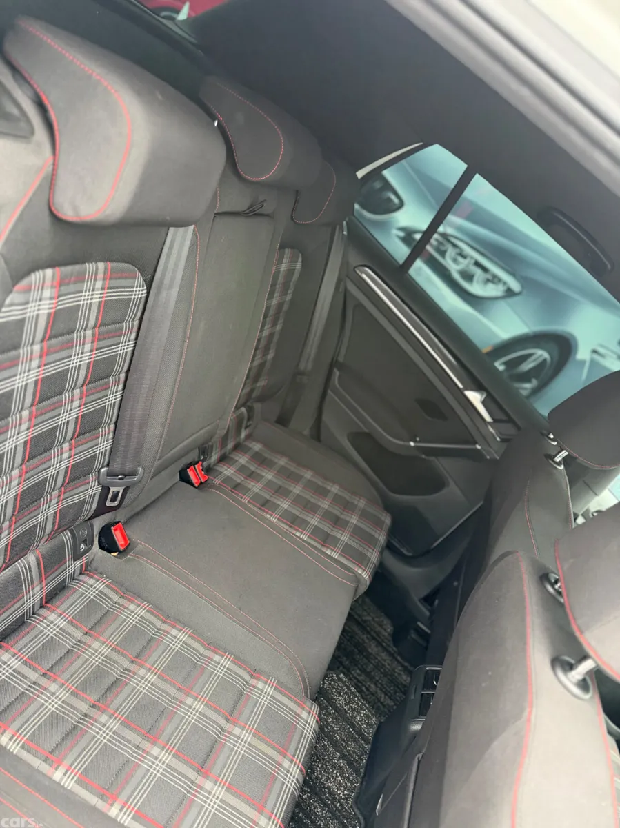 Volkswagen Golf Hatchback, Petrol, 2014, White