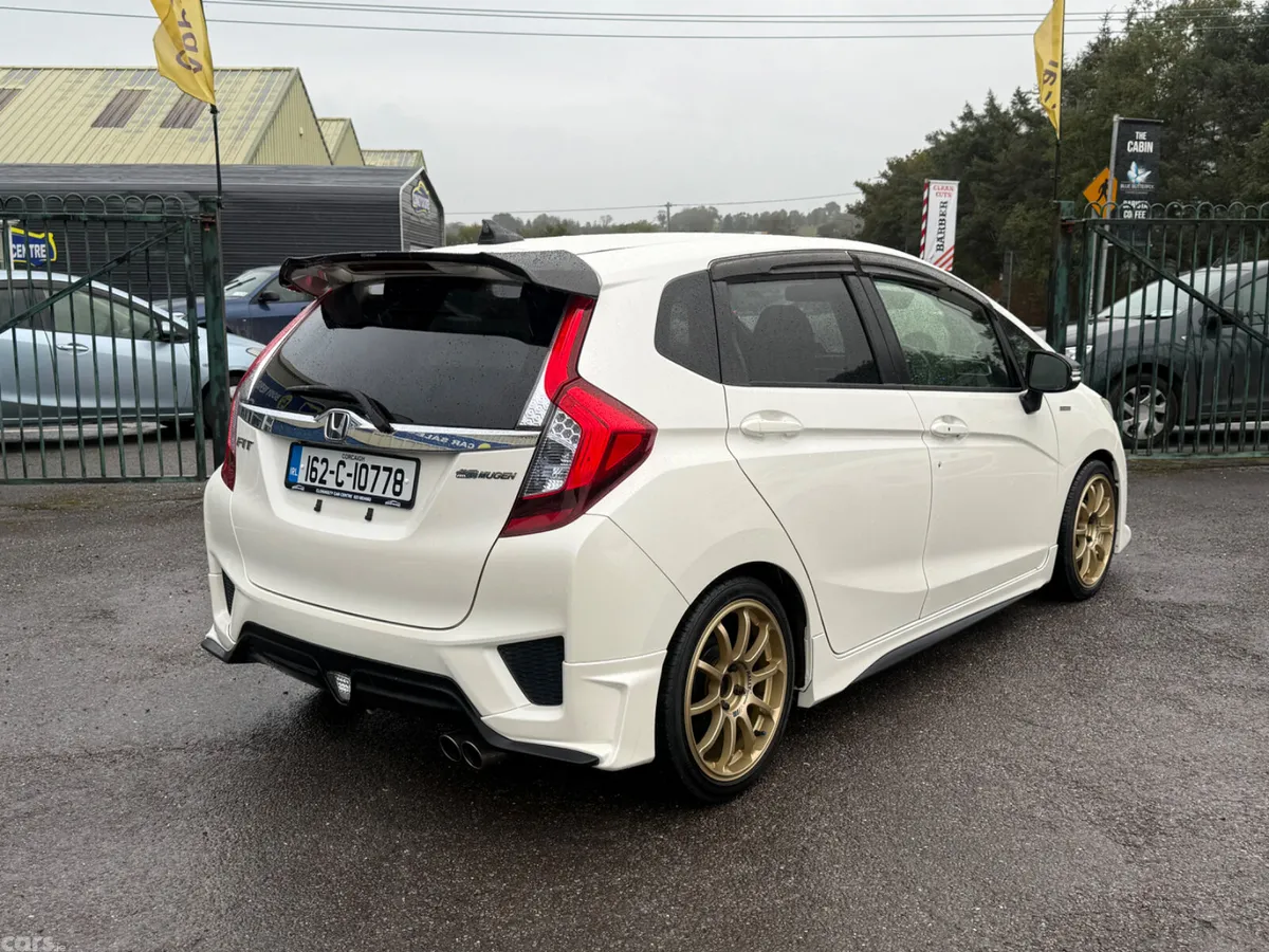 Honda Fit Hatchback, Petrol Hybrid, 2016, White