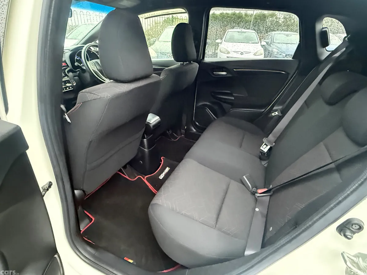 Honda Fit Hatchback, Petrol Hybrid, 2016, White