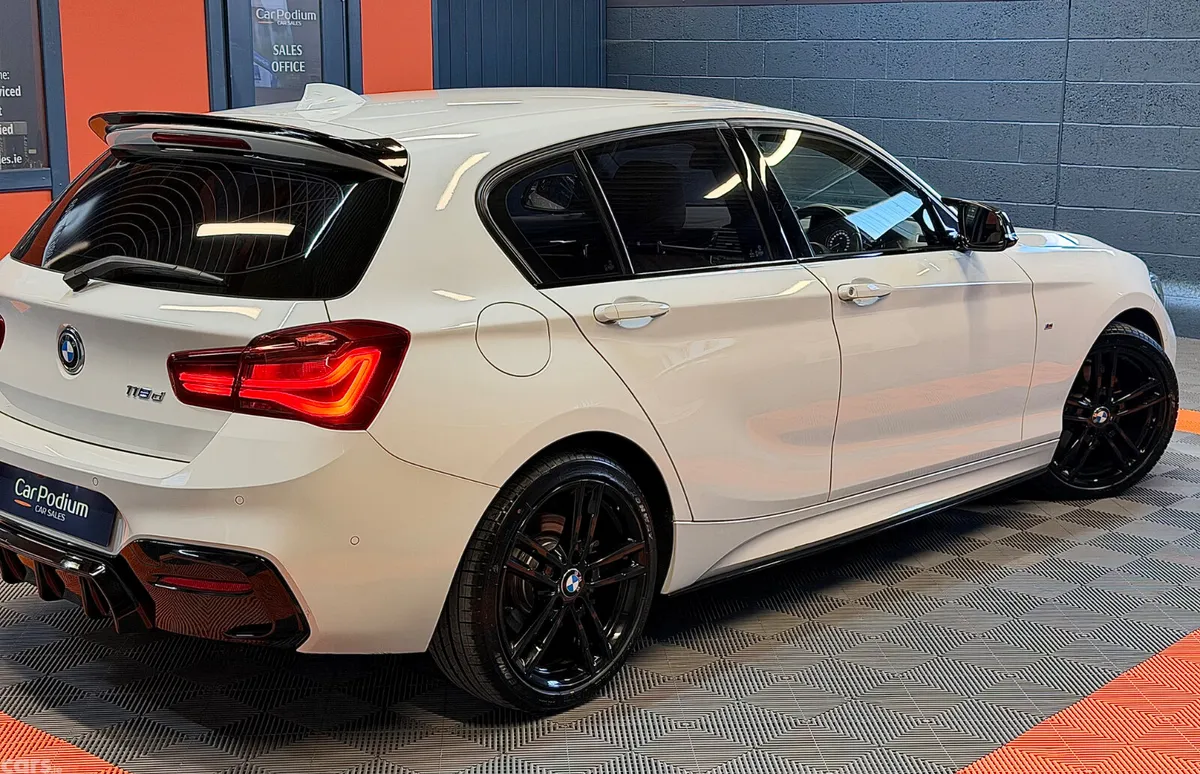 BMW 1-Series Hatchback, Diesel, 2018, White