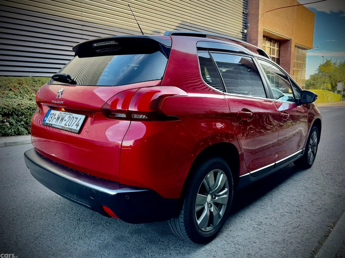 Peugeot 2008 Estate, Petrol, 2019, Red