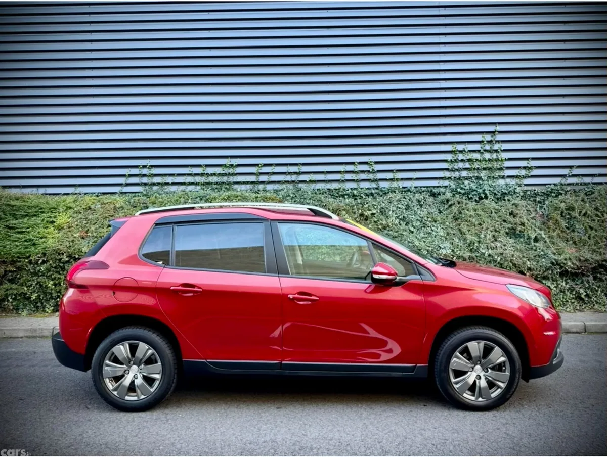 Peugeot 2008 Estate, Petrol, 2019, Red
