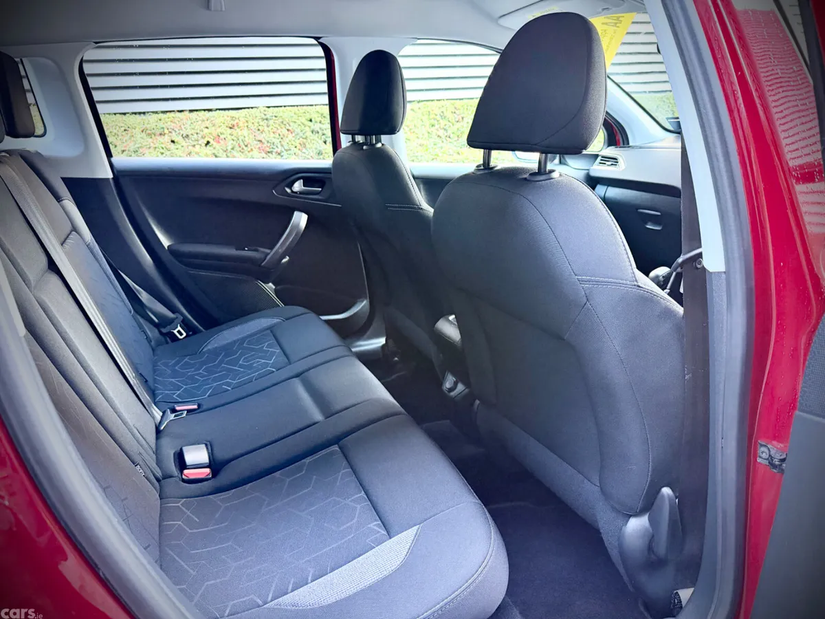 Peugeot 2008 Estate, Petrol, 2019, Red
