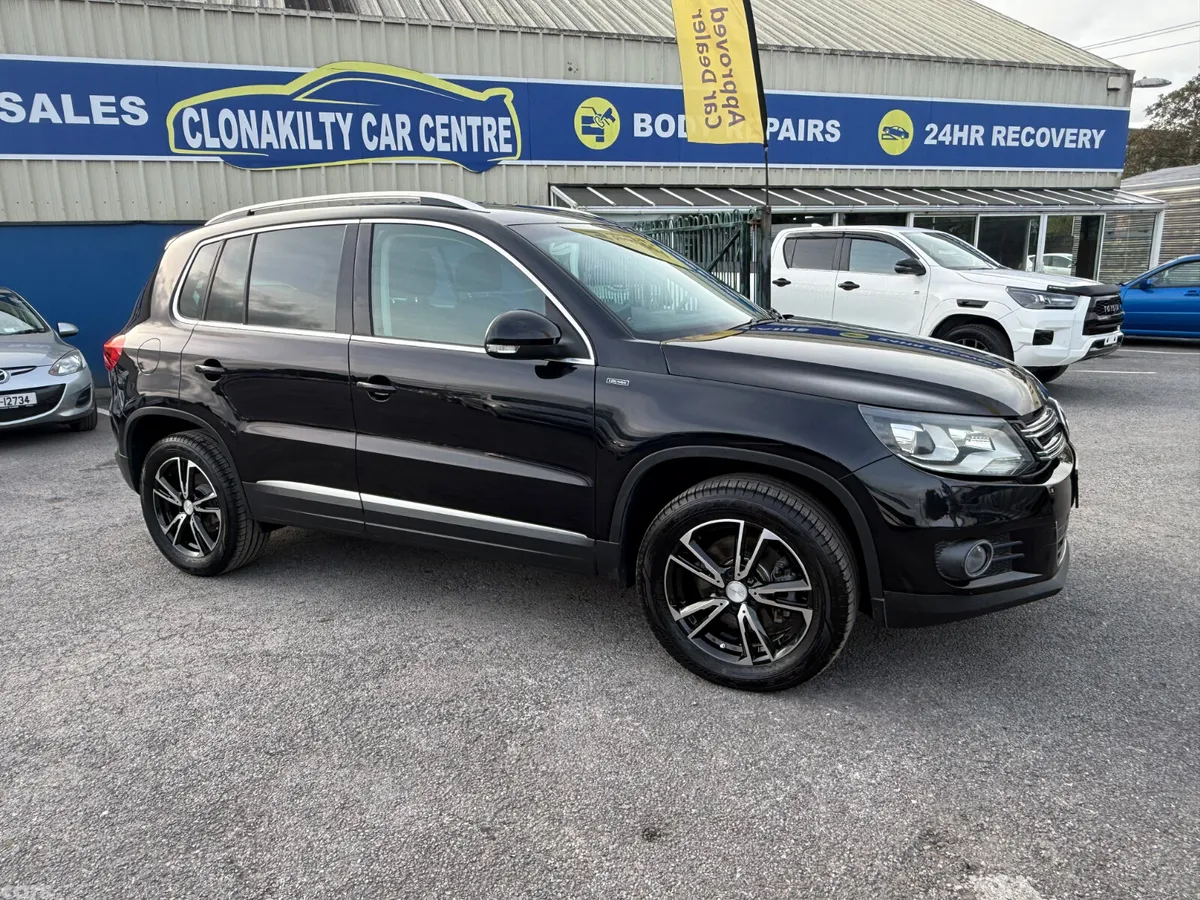 Volkswagen Tiguan SUV, Petrol, 2015, Black