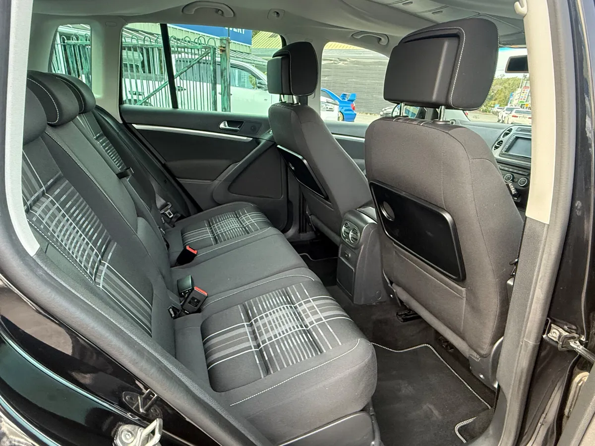 Volkswagen Tiguan SUV, Petrol, 2015, Black