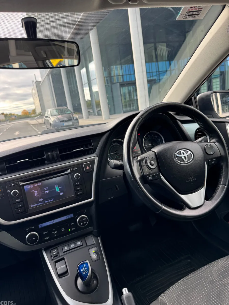 Toyota Auris Hatchback, Petrol Hybrid, 2013, Grey