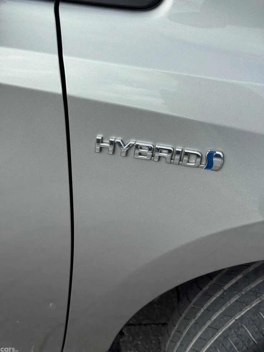 Toyota Auris Hatchback, Petrol Hybrid, 2013, Grey