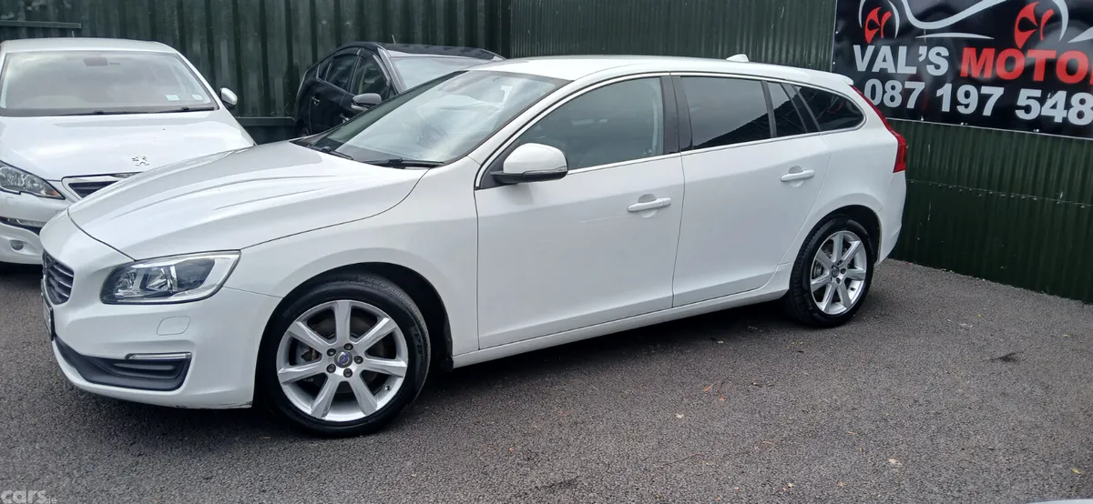 Volvo V60 Estate, Diesel, 2016, White