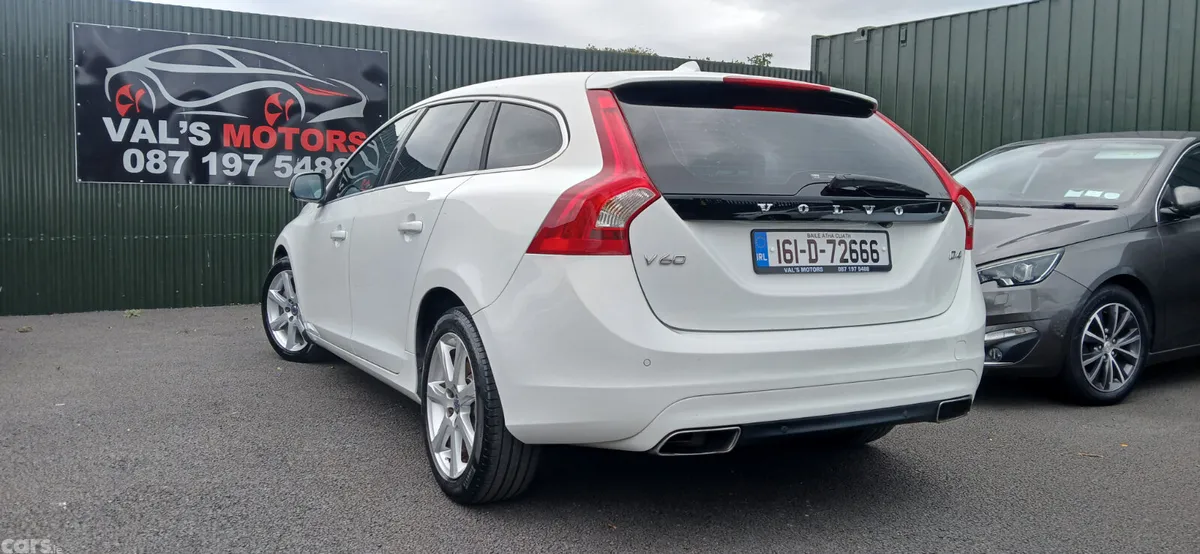 Volvo V60 Estate, Diesel, 2016, White
