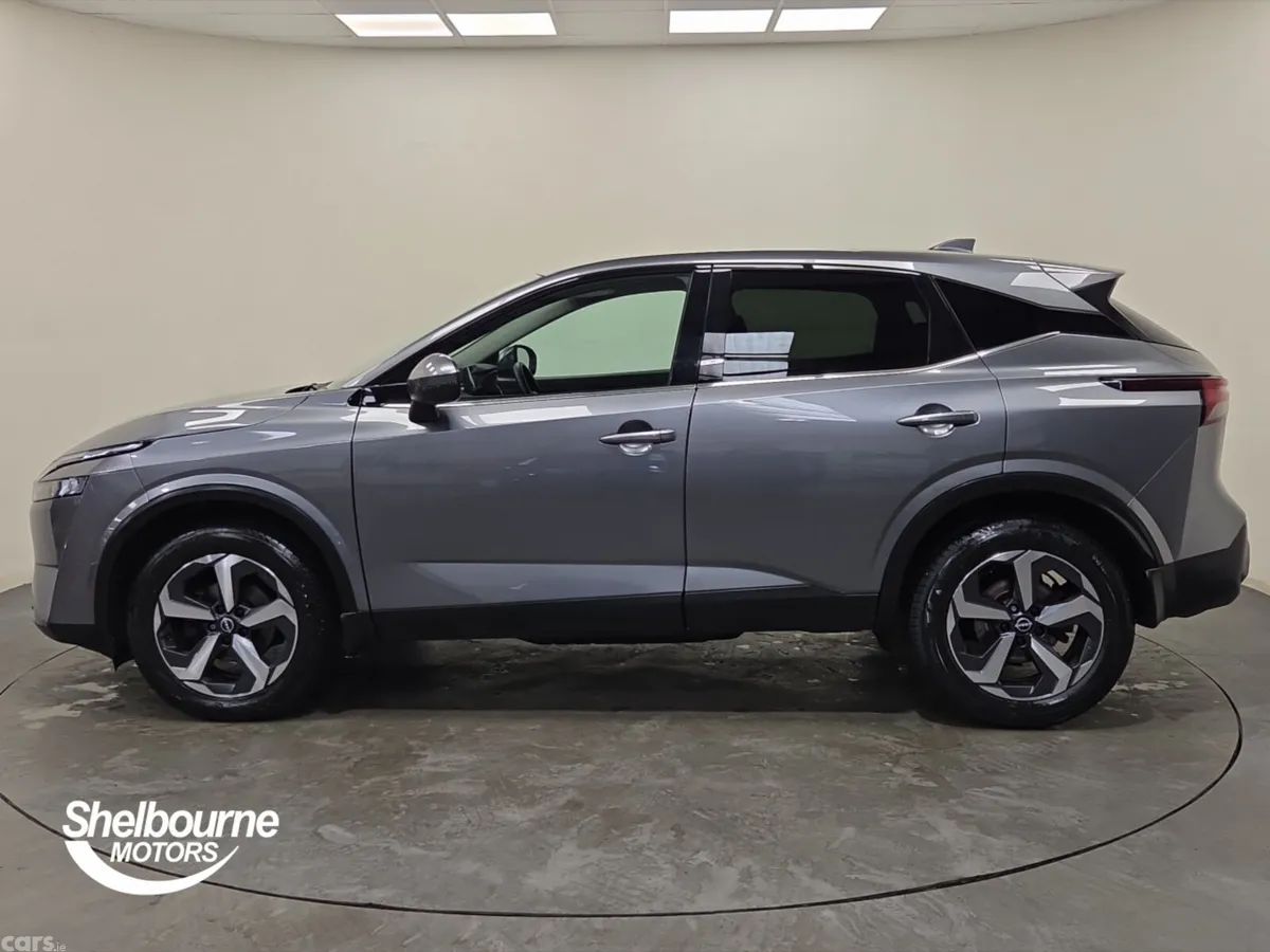 Nissan Qashqai Hatchback, Petrol, 2023, Grey