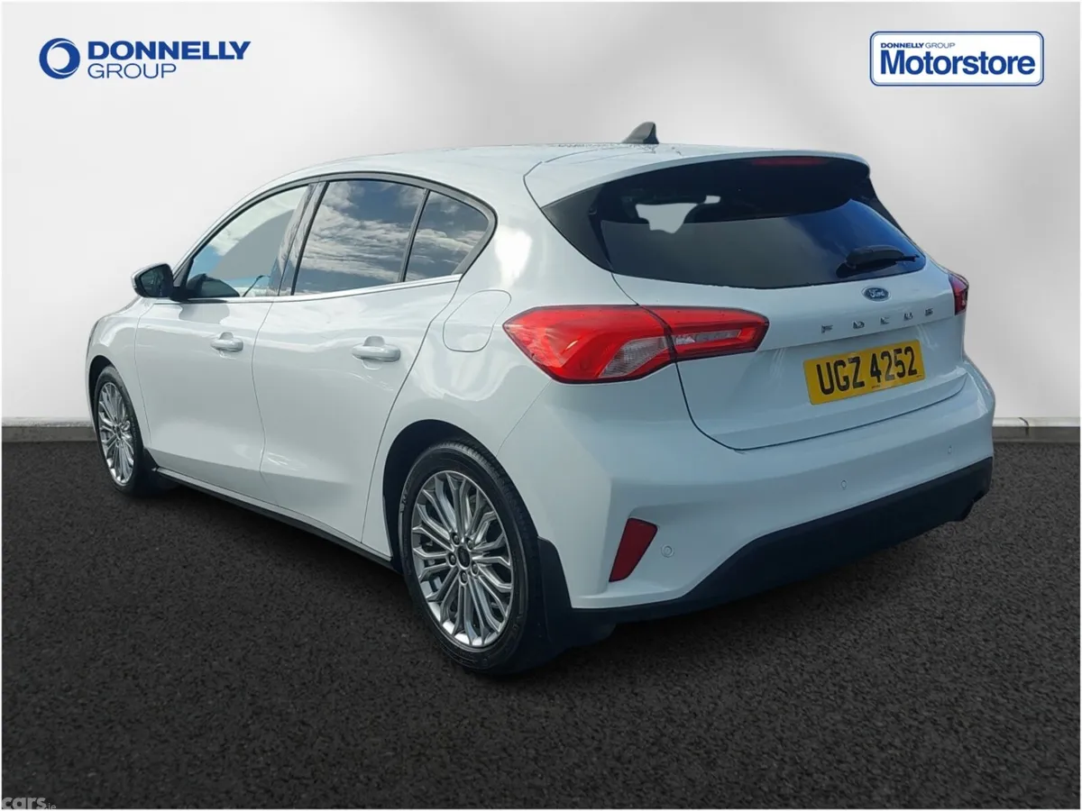 Ford Focus Hatchback, Diesel, 2021, White