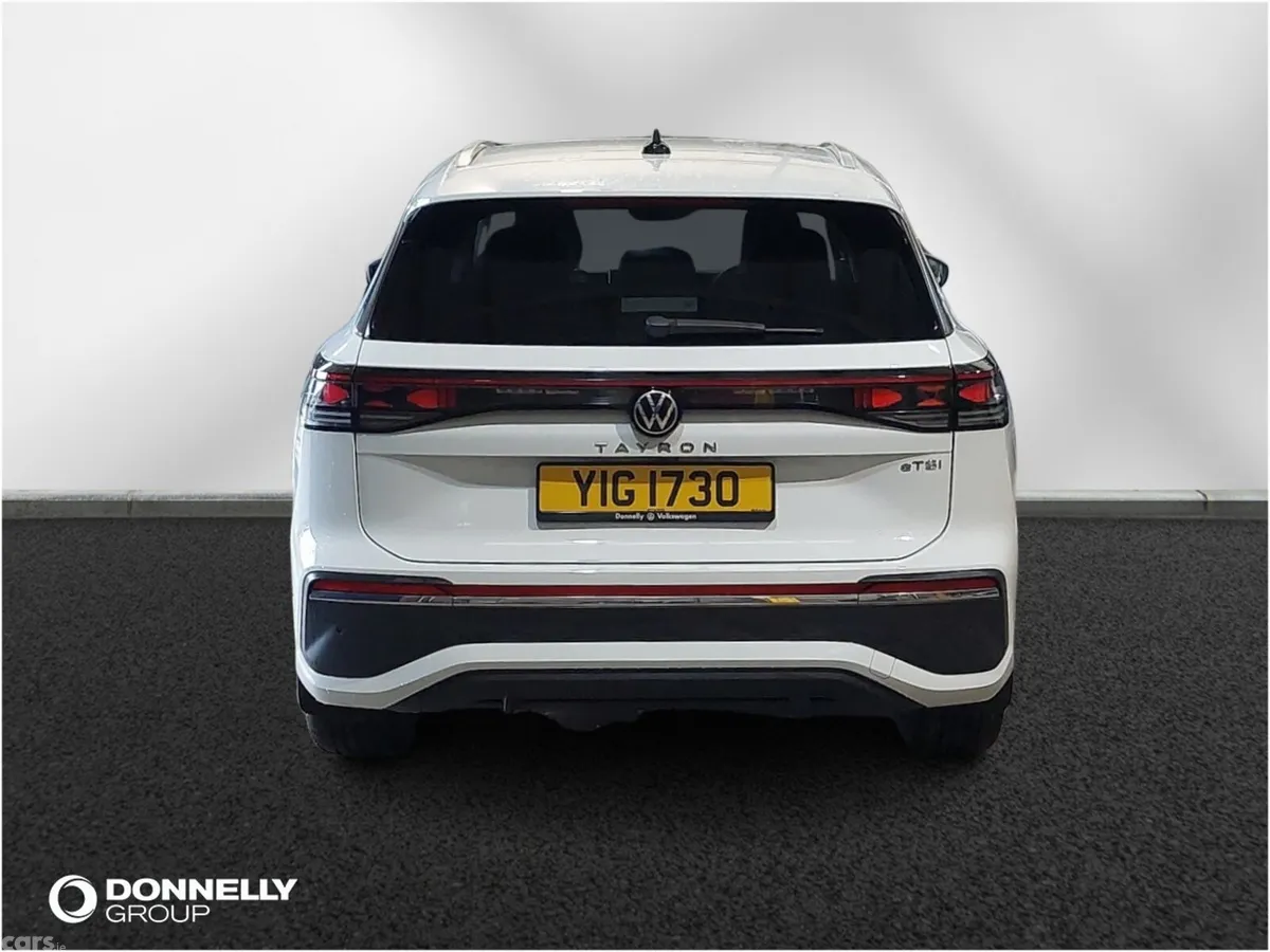 Volkswagen Tayron Estate, Petrol, 2025, White