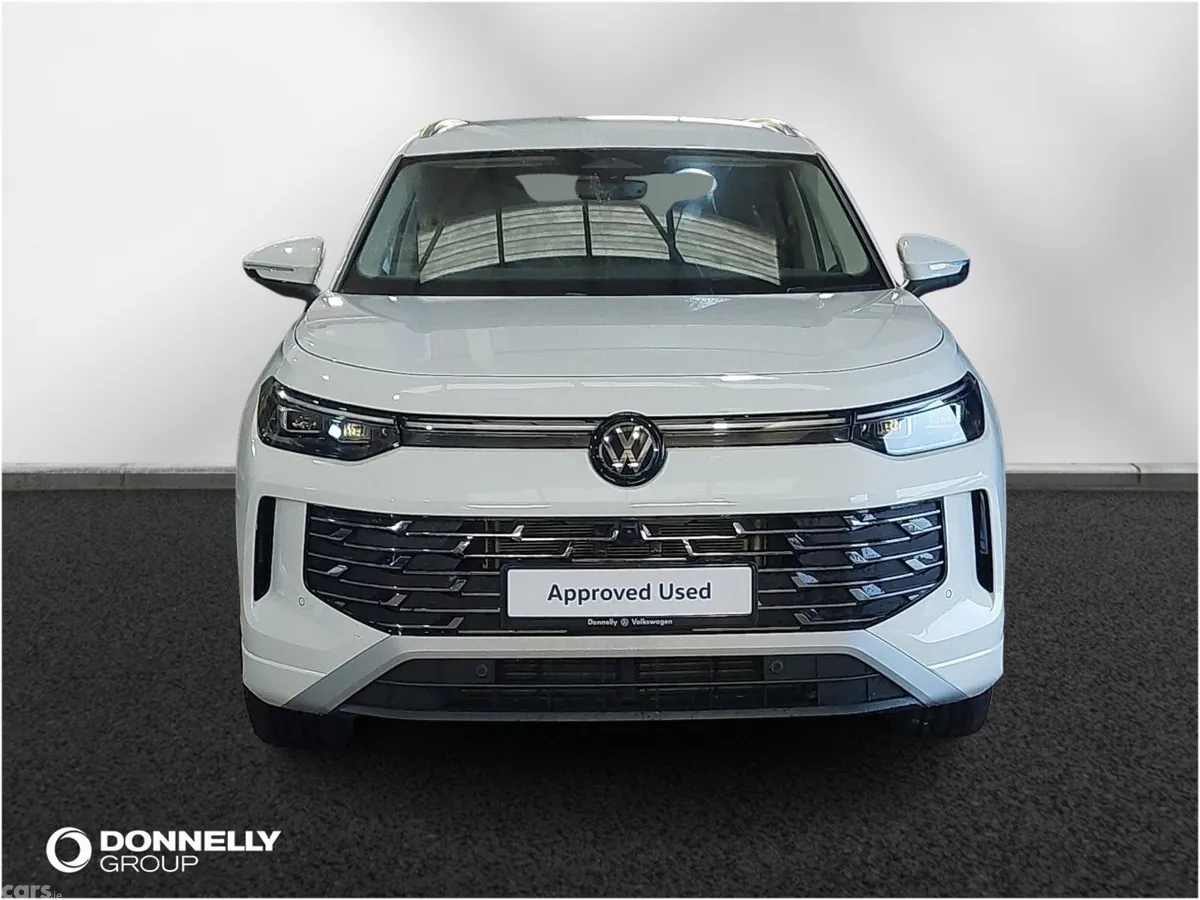 Volkswagen Tayron Estate, Petrol, 2025, White