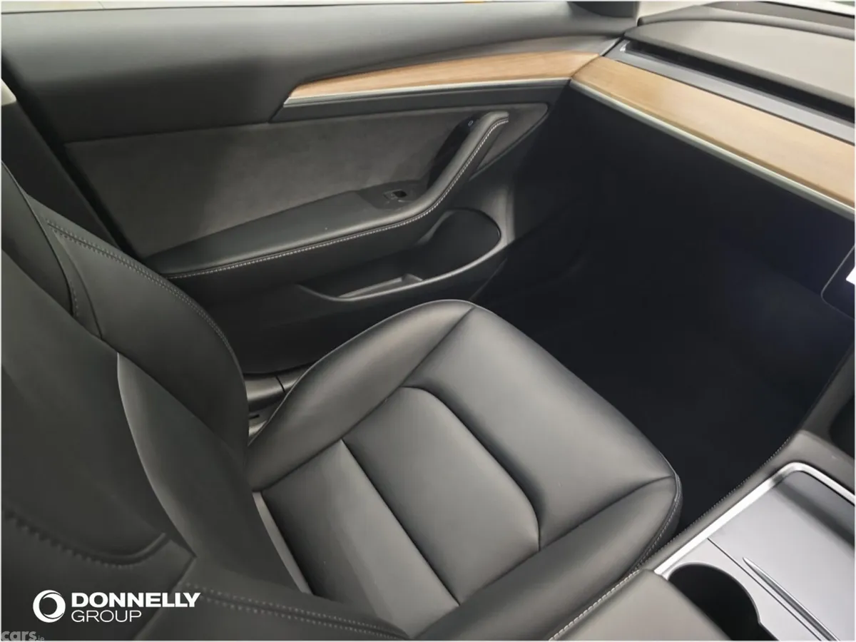 Tesla Model 3 Saloon, Electric, 2023, White