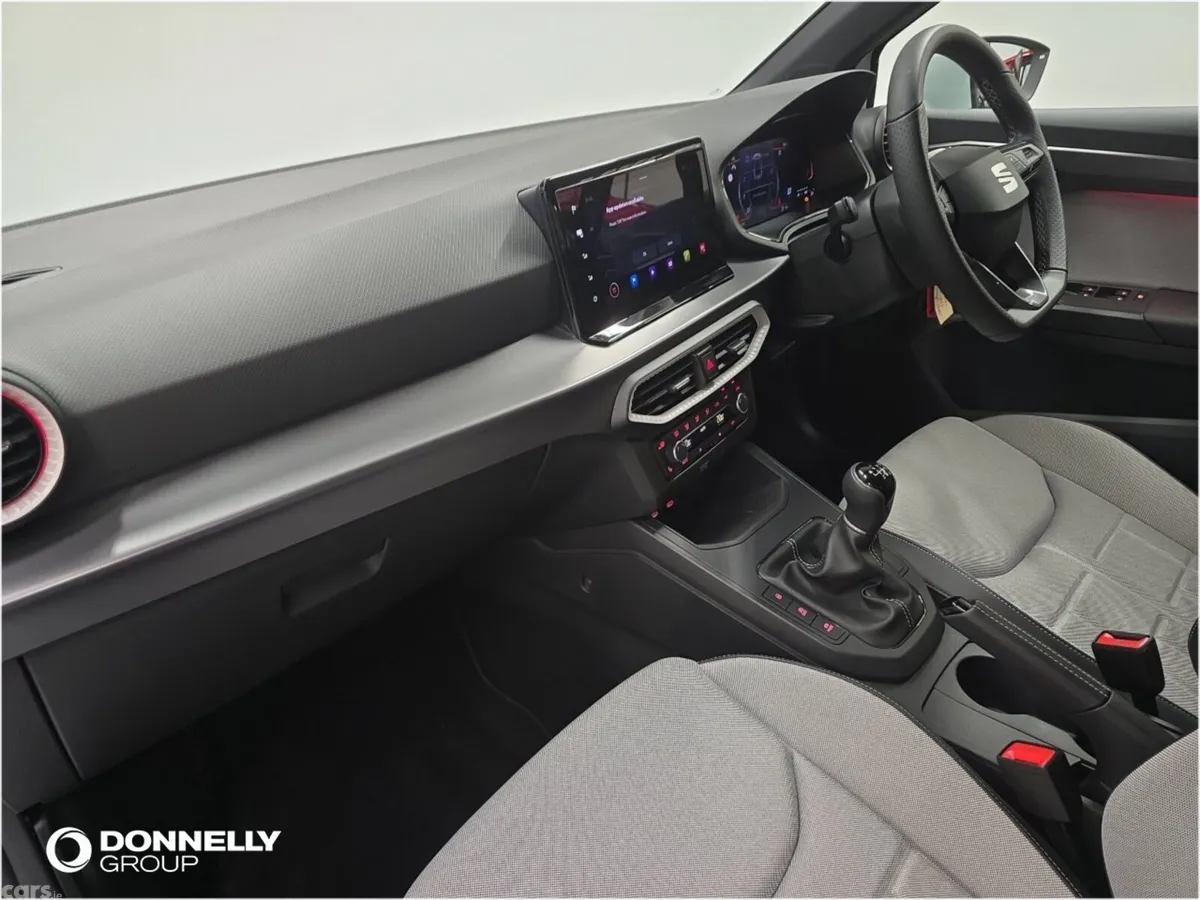 SEAT Arona Hatchback, Petrol, 2026, White