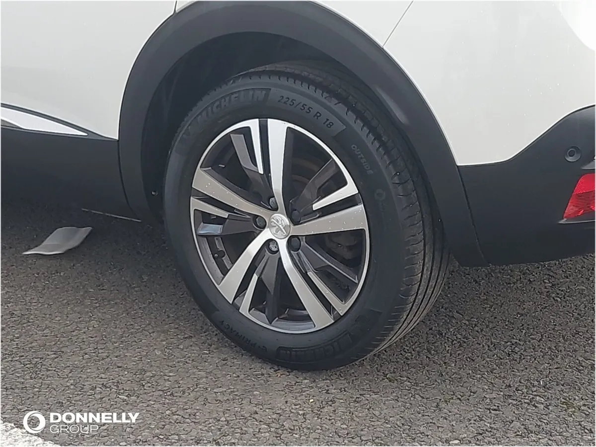 Peugeot 3008 Estate, Petrol, 2021, White