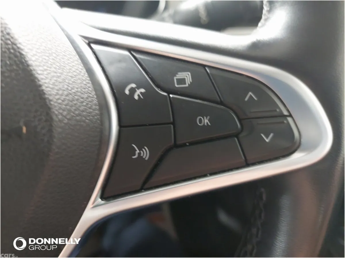 Renault Arkana Estate, Petrol Hybrid, 2022, Red