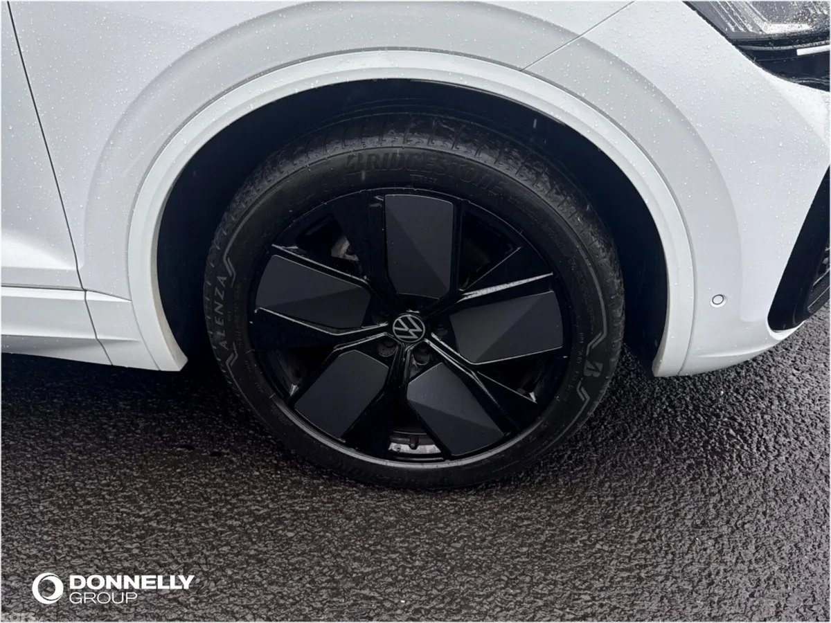 Volkswagen Touareg , Diesel, 2023, White