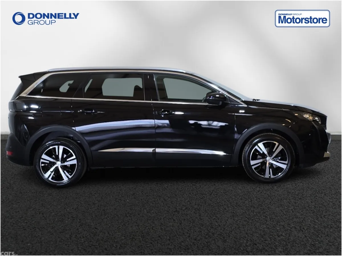 Peugeot 5008 Estate, Petrol, 2023, Black