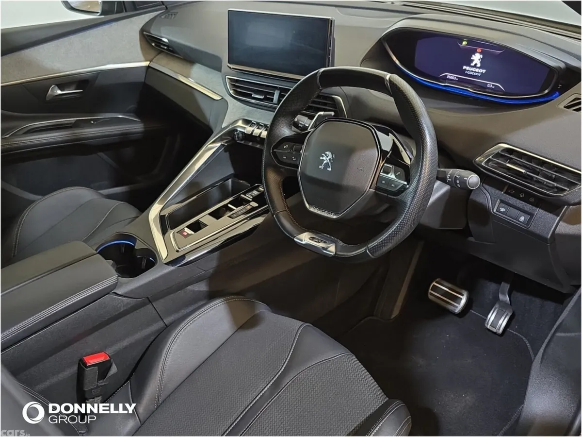 Peugeot 5008 Estate, Petrol, 2023, Black